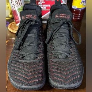 Men Lebron shoes size 11.5